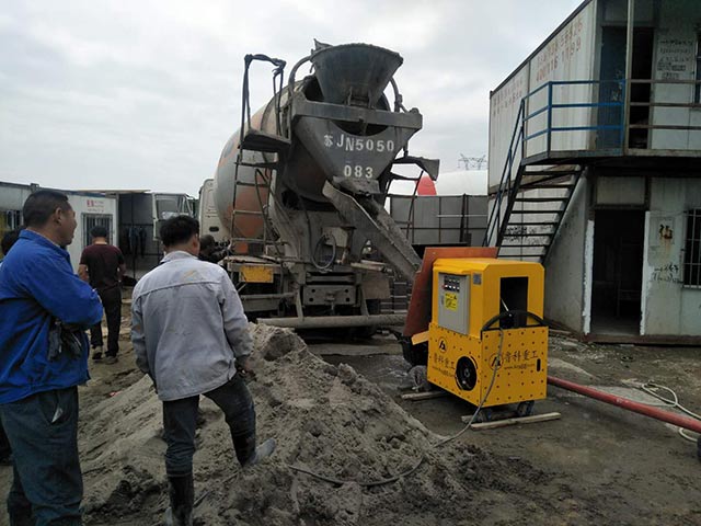 二次構造柱泵現場施工