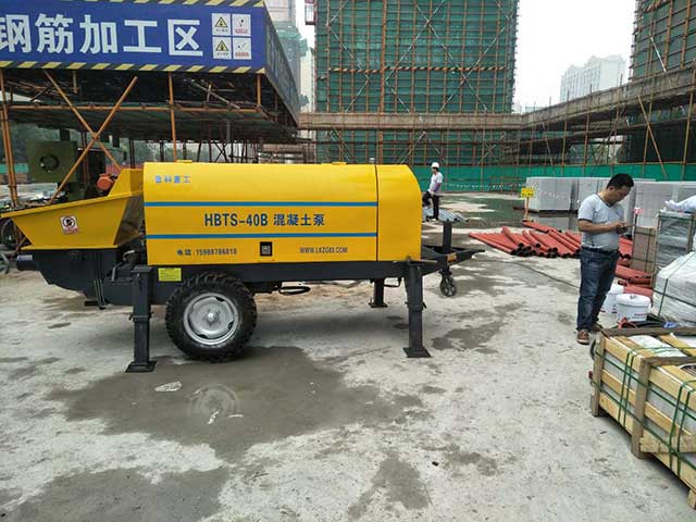 細石混凝土泵施工現場