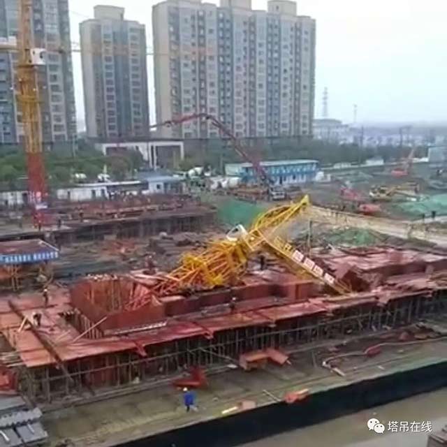 江蘇無(wú)錫連發(fā)兩起塔吊傾覆倒塌事故！年終歲尾，塔吊管控要點(diǎn)請(qǐng)查收！