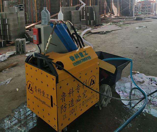 二次構造柱砼泵