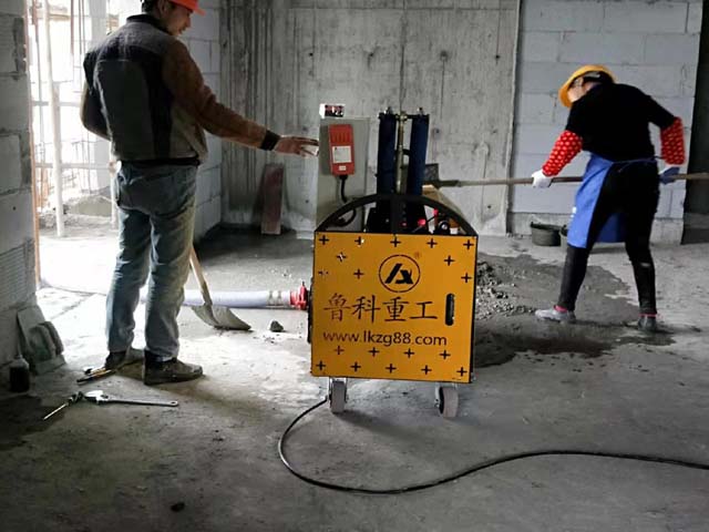 二次構(gòu)造柱泵上料機