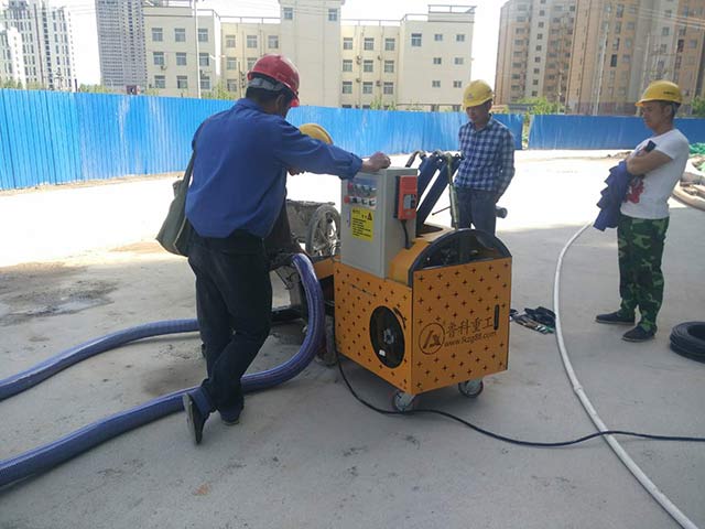 二次構造柱上料機泵