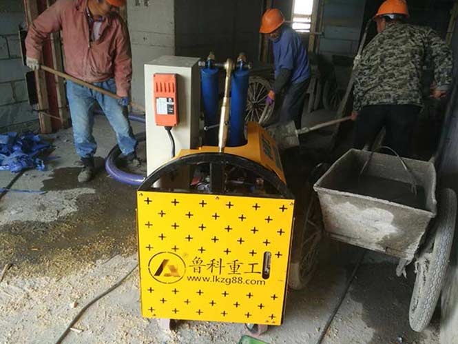 3月8日二次構造柱細石輸送泵合作明遠建設連云港高新區(qū)碧桂園項目